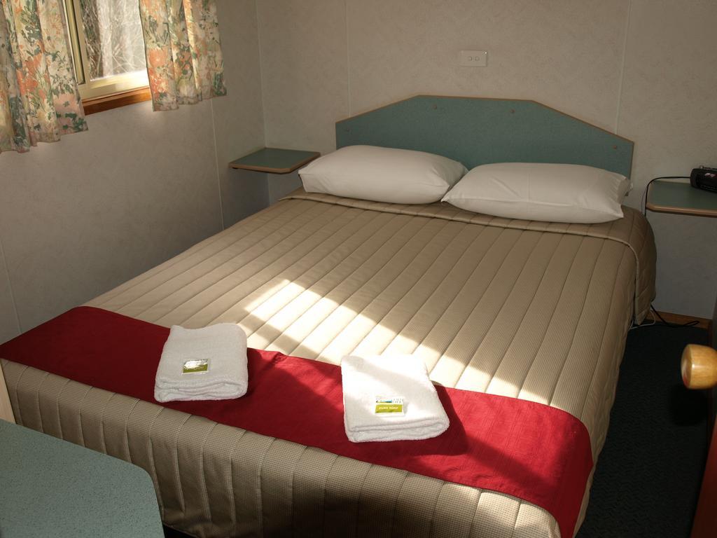 Cowra Holiday Park الغرفة الصورة