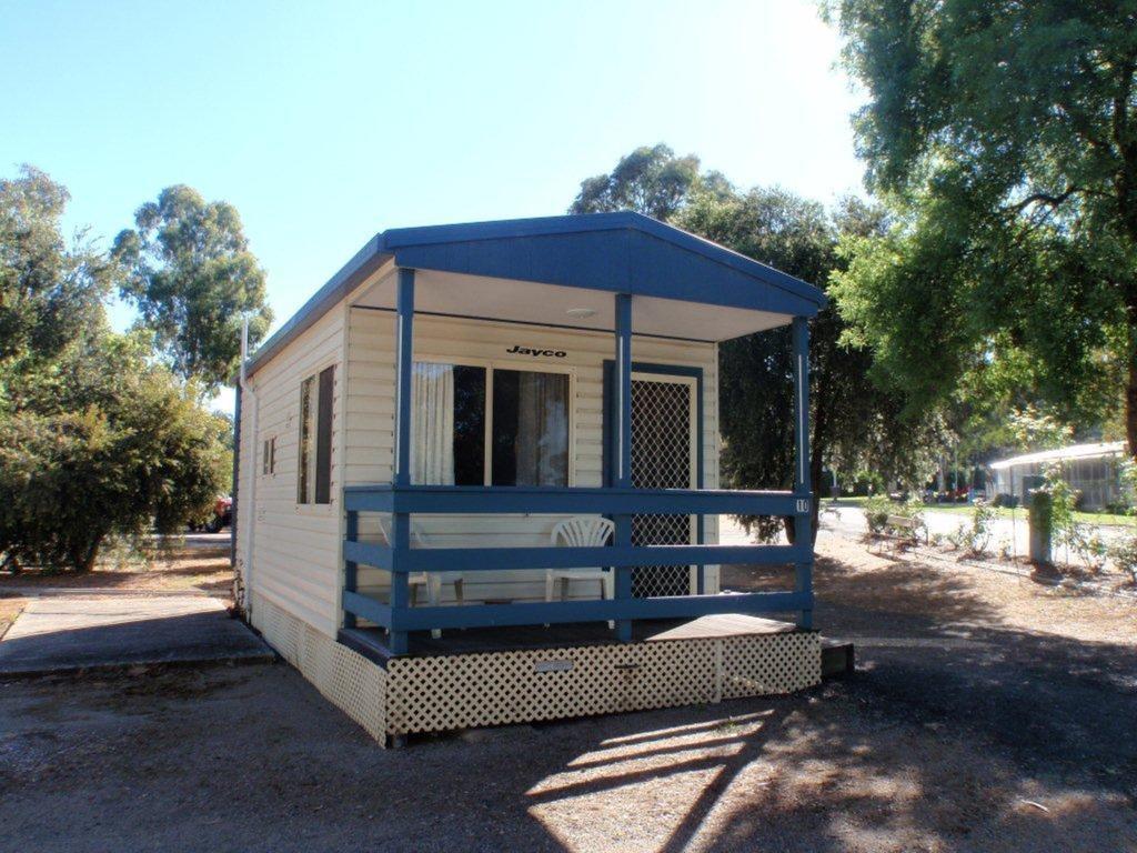 Cowra Holiday Park الغرفة الصورة