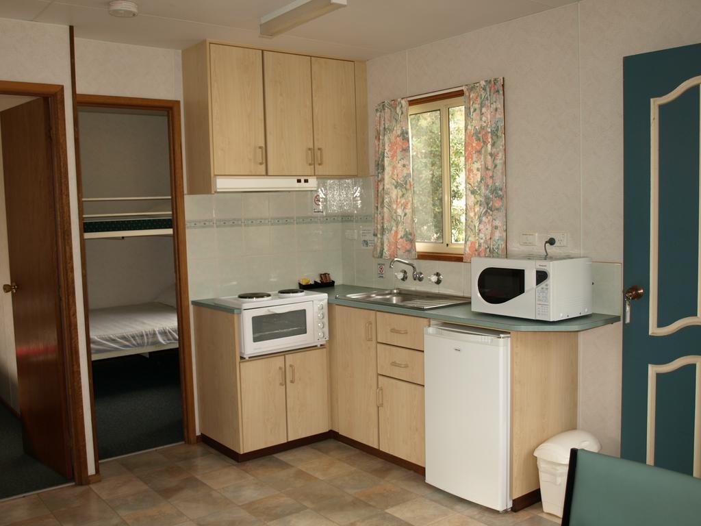 Cowra Holiday Park الغرفة الصورة