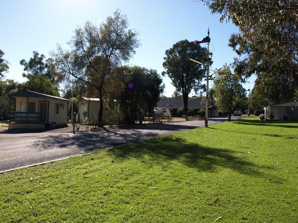Cowra Holiday Park المظهر الخارجي الصورة